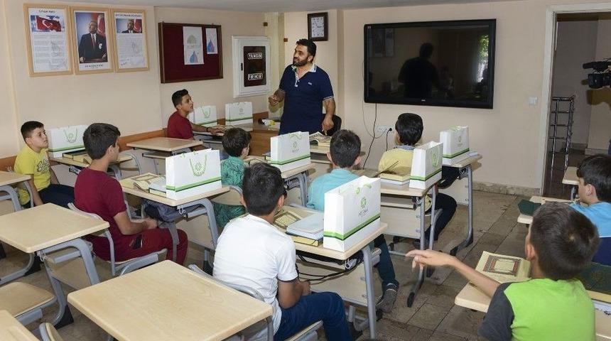 Meram Bilgi Merkezlerinde Yaz Kursları Başladı