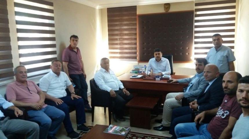 &Ccedil;akır Armut&ccedil;uk &rsquo;da Ziyaretlerde Bulundu