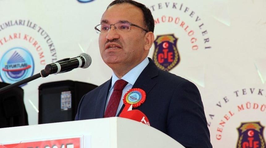 Bakan Bozdağ: "raporu Hazırlayan Raport&ouml;r Adil, Objektif Ve D&uuml;r&uuml;st Değil"