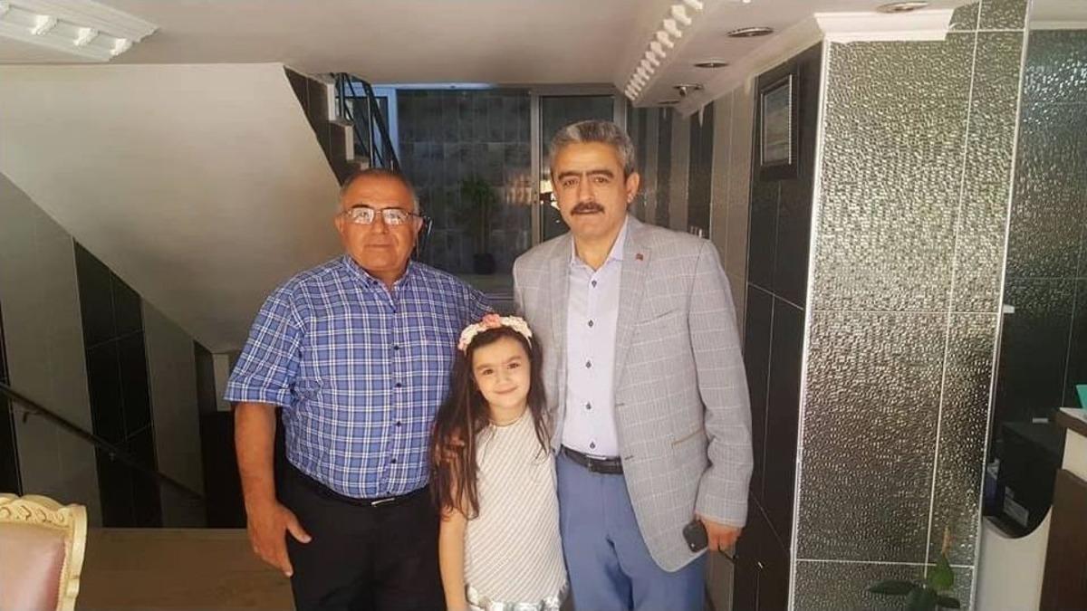 42 Yıl &Ccedil;alıştığı Kurumundan Doğum G&uuml;n&uuml;nde Emekli Oldu