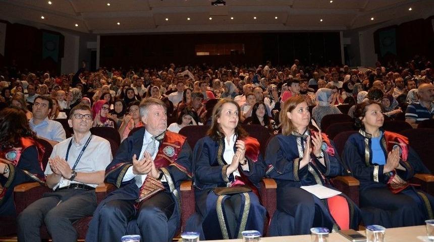 Sağlık Bilimleri Fak&uuml;ltesi&rsquo;nde Diploma Heyecanı