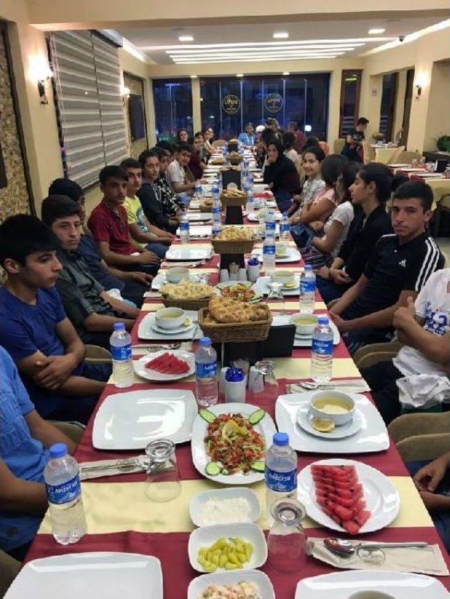 Kozluk'ta Teog'da Başarılı 40 Öğrenciye Karadeniz Gezisi
