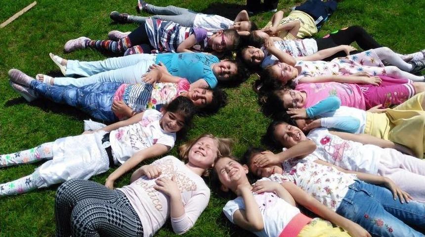 Esenlerli &Ccedil;ocuklar Yazı Dolu Dolu Ge&ccedil;iriyor