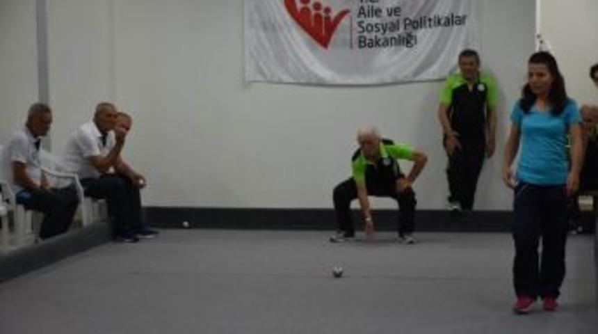 Huzurevinde Bocce Turnuvası