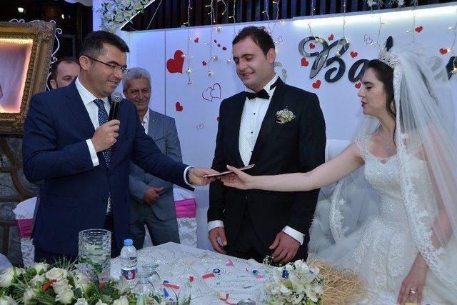 Koruma Polisinin Nikah Şahidi Oldu