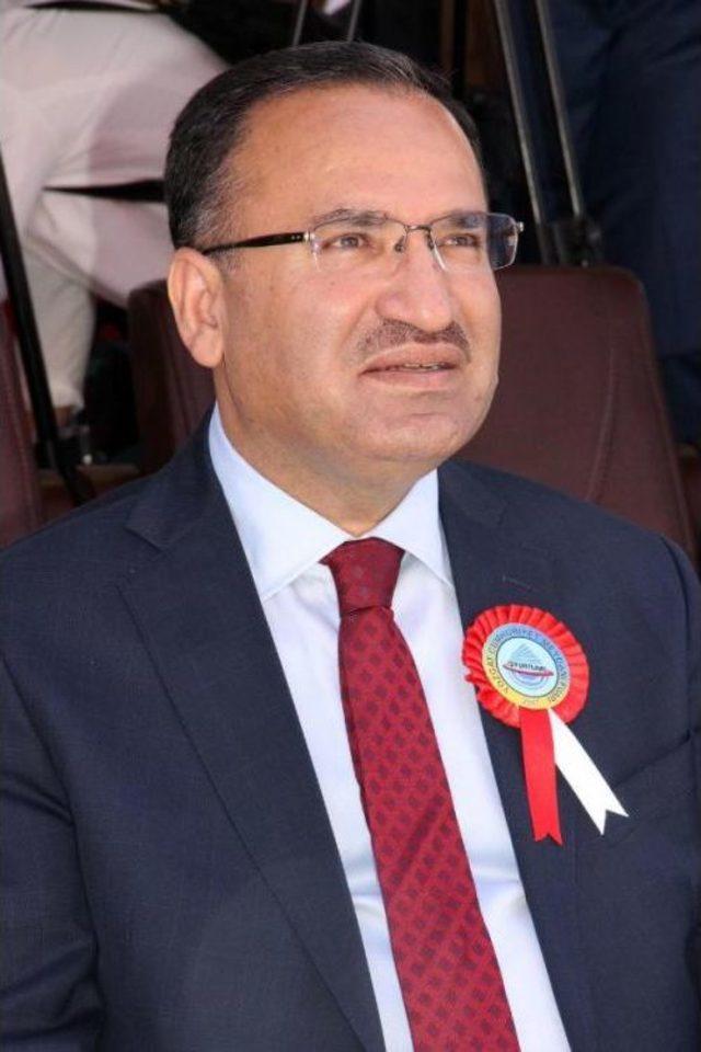 Bakan Bozdağ: 15 Temmuz S&uuml;recinde 50 Bin 504 Kişi Tutuklandı 3