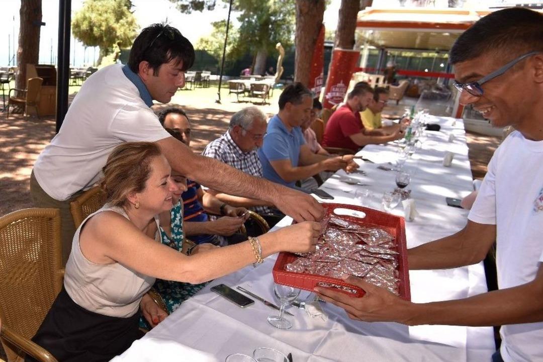 Turun&ccedil; Masa&rsquo;yı &Ccedil;inliler De &Ouml;ğrendi