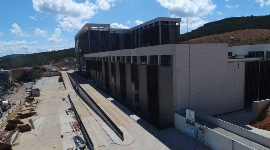 Sultanbeyli, Dev Hastanenin Açılışı İçin Gün Sayıyor