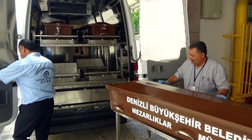 Denizli&rsquo;deki Feci Kazada &Ouml;len &Ccedil;ocukların Cenazeleri Verildi