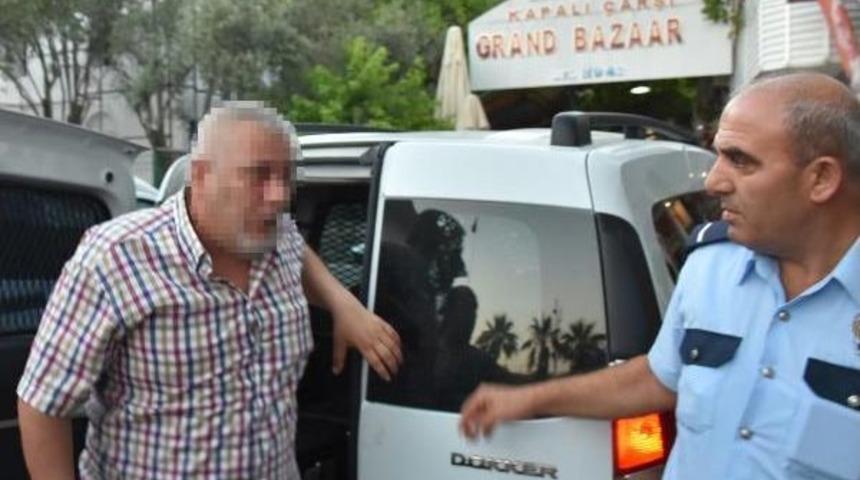 Marmaris'te Tekstilci Işadamına Silahlı Saldırı Kamerada