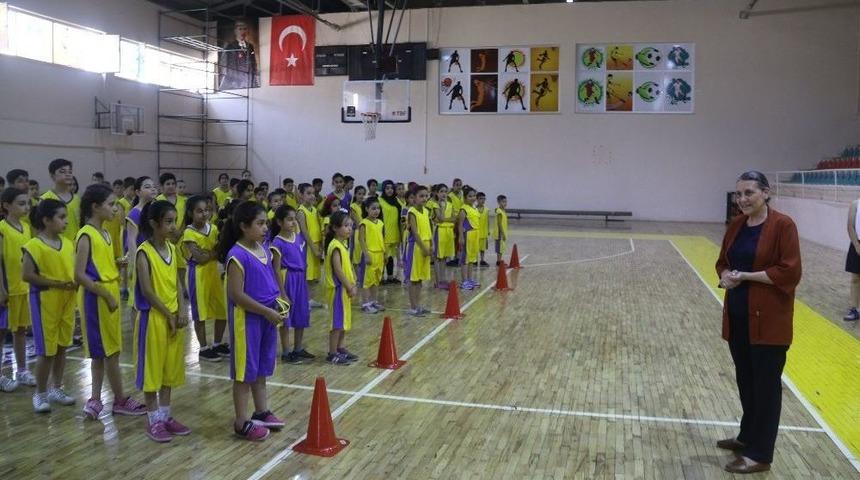 Bağlar Belediyesinin Yaz Okulu Açıldı