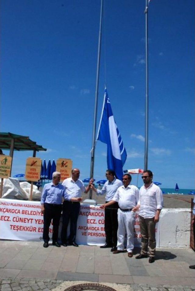 Akçakoca'da Ikinci Plaja Mavi Bayrak