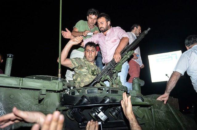 İha Muhabirlerinin Gözünden 15 Temmuz Destanı Fotoğraf Sergisi