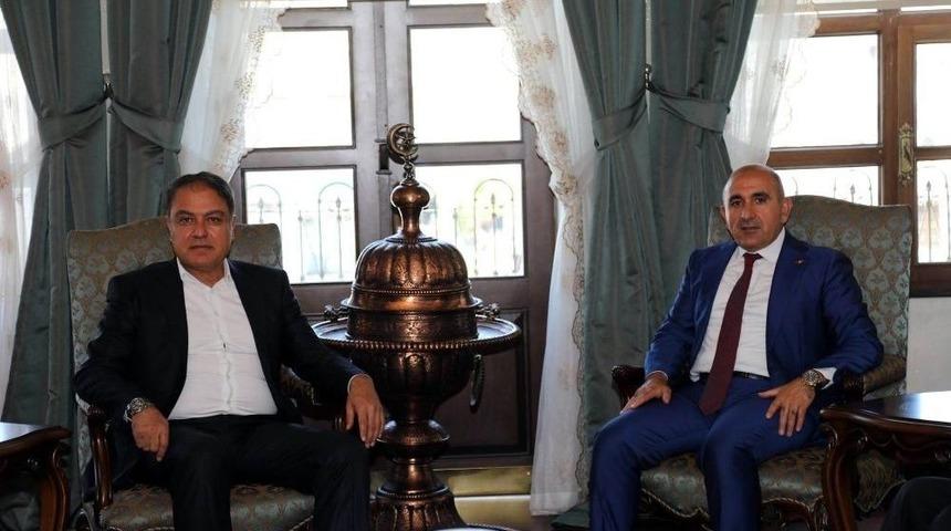 Vali Tekinarslan&rsquo;a Hoş Geldin Ziyareti