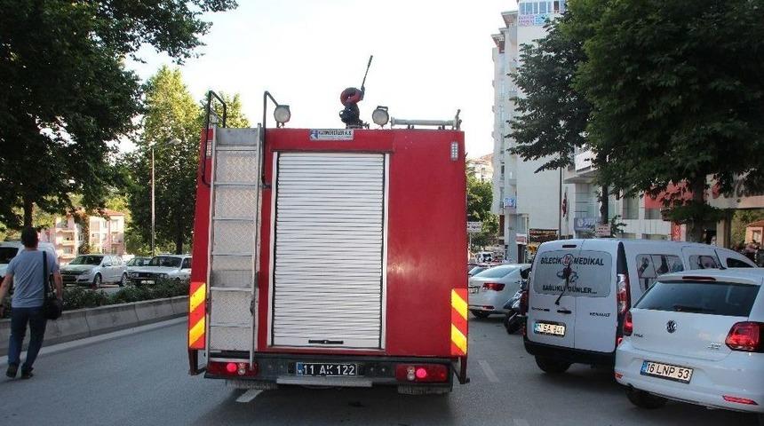 Bilecik&rsquo;te Yangına Giden İtfaiyeye Yol Vermedikleri İddiası