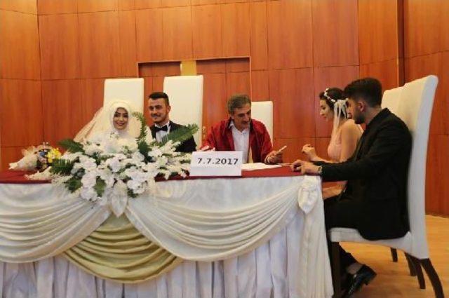 Sivas'ta 97 Çift Nikah Için '07.07.2017' Tarihini Seçti