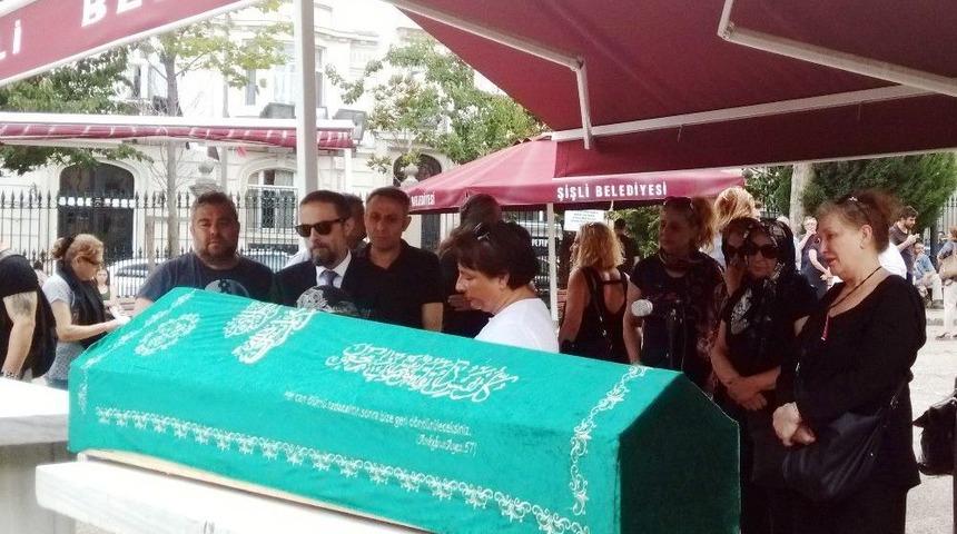 Karikat&uuml;rist Galip Tekin Son Yolculuğuna Uğurlandı