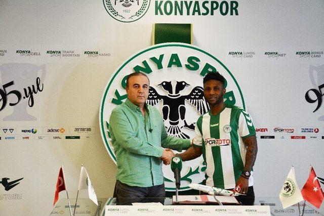 Konyaspor’un Yeni Transferi Ezekiel, İmza Attı