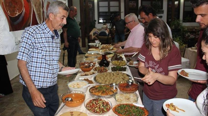 Arapgir Mutfağı G&ouml;r&uuml;c&uuml;ye &Ccedil;ıktı