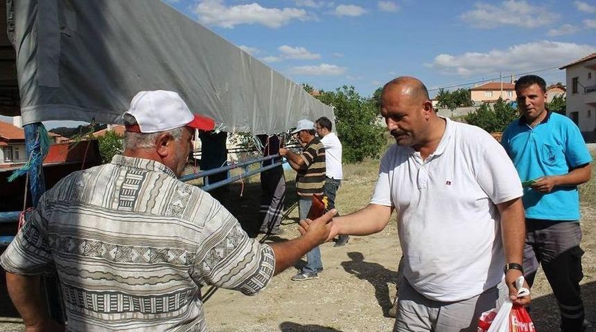 Başkan Şahiner&rsquo;den Belediye Personeline Dondurma