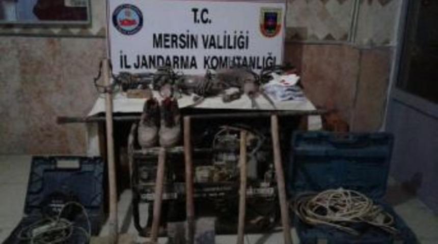 Jandarmadan Tarihi Eser Ka&ccedil;ak&ccedil;ılarına Su&ccedil;&uuml;st&uuml;