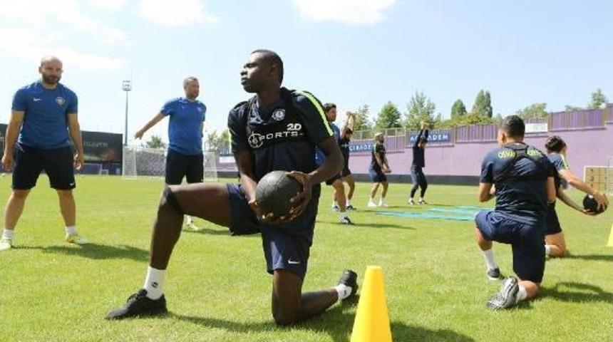 Osmanlıspor G&uuml;n&uuml; &Ccedil;ift Idmanla Tamamladı