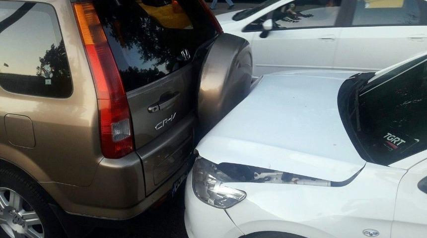 Trafik Kazasına Giden Gazeteciler Kaza Ge&ccedil;irdi