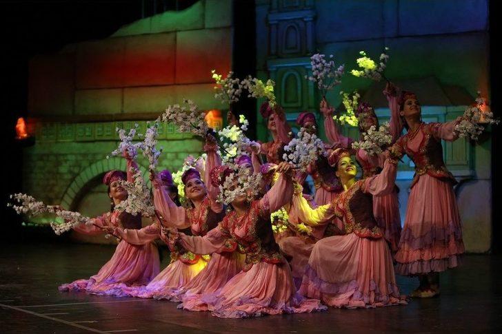 ‘altın Karagöz’e Görkemli Açılış G4