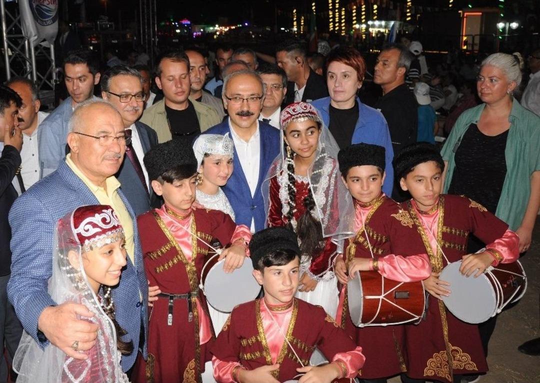 Kalkınma Bakanı L&uuml;tfi Elvan;