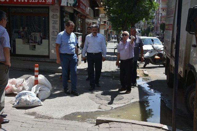 Başkan Alıcık, Altıntaş Mahallesindeki Sorunları Yerinde İnceledi