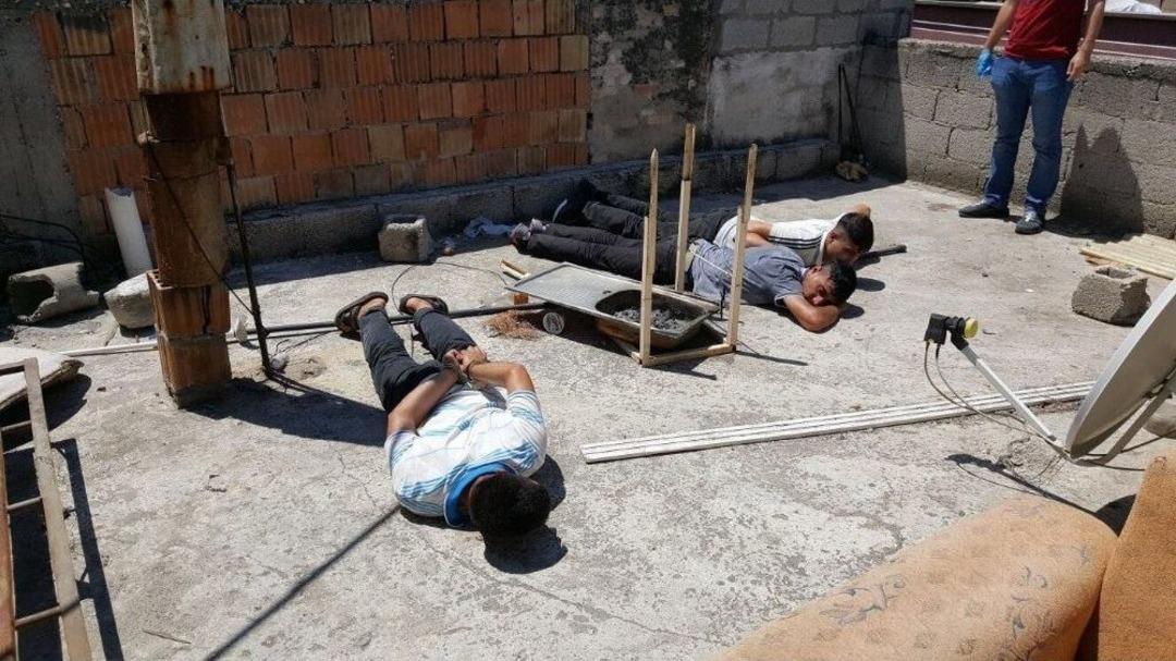 (&ouml;zel Haber) Taş Kokainle Yakalandılar, Taş Kesildiler