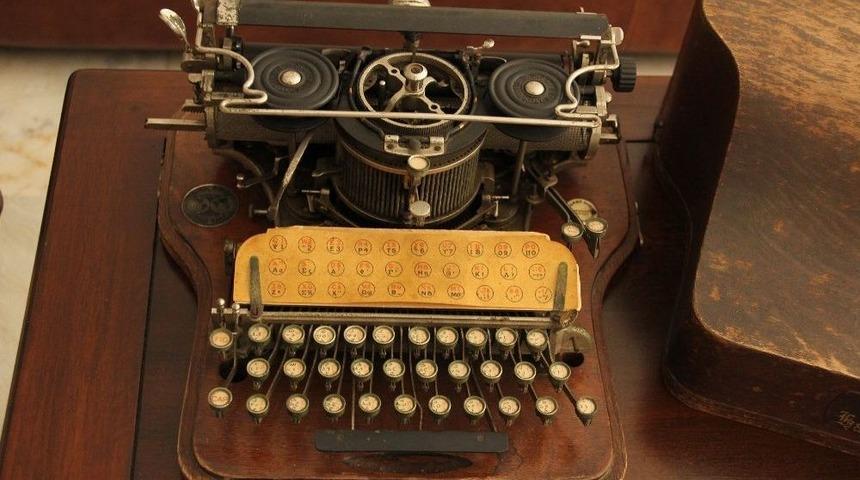 (&ouml;zel Haber) İlk Osmanlıca Daktilonun Filmleri Aratmayan &Ouml;yk&uuml;s&uuml;