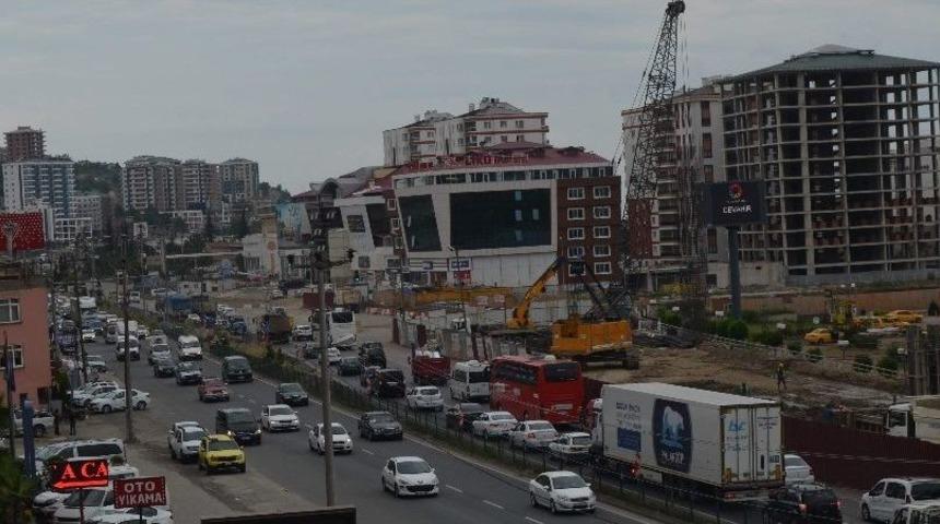Yaklaşık 780 Bin N&uuml;fuslu Trabzon&rsquo;da 180 Bin 697 Tescilli Ara&ccedil; Bulunuyor