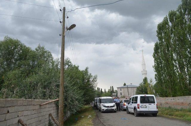 Iğdır&rsquo;da Kopan Elektrik Teli &Ouml;ld&uuml;r&uuml;yordu 1