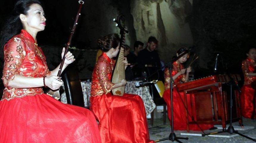 Kapadokya&rsquo;da &Ccedil;in M&uuml;ziği R&uuml;zgarı Esti