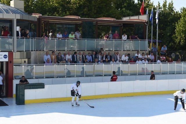 Kültürpark’ta ‘buz Pateni’ Dönemi