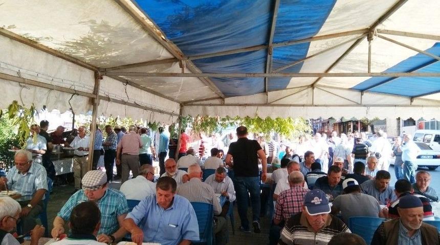 Hisarcık Milli Eğitim Camiası Hayır Yemeğinde Bir Araya Geldi