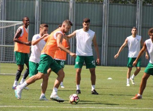 Bursaspor’Da Guen'den Ilk Uyarı Barış'a