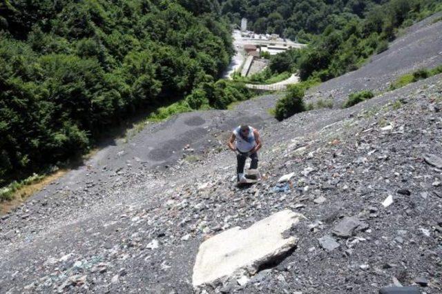 Hurda Satarak Evini Yaptı, 2 Çocuğunu Okuttu, Emekli Oldu