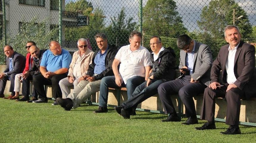 İl Protokol&uuml;nden Karab&uuml;kspor&rsquo;a Moral Ziyareti