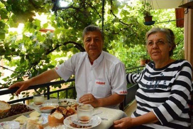 Chp li Balbay, adalet Yürüyüşü ne Katılanların Evine Misafir Oldu 2