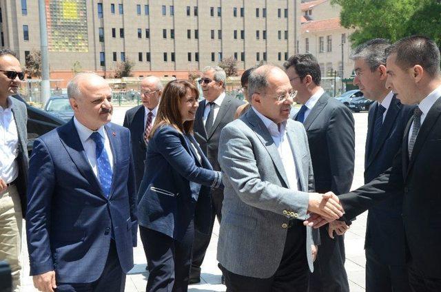 Bakan Akdağ, "sağlıkta S&uuml;per Lig&rsquo;in Şampiyonluğuna Oynayacağız" 2