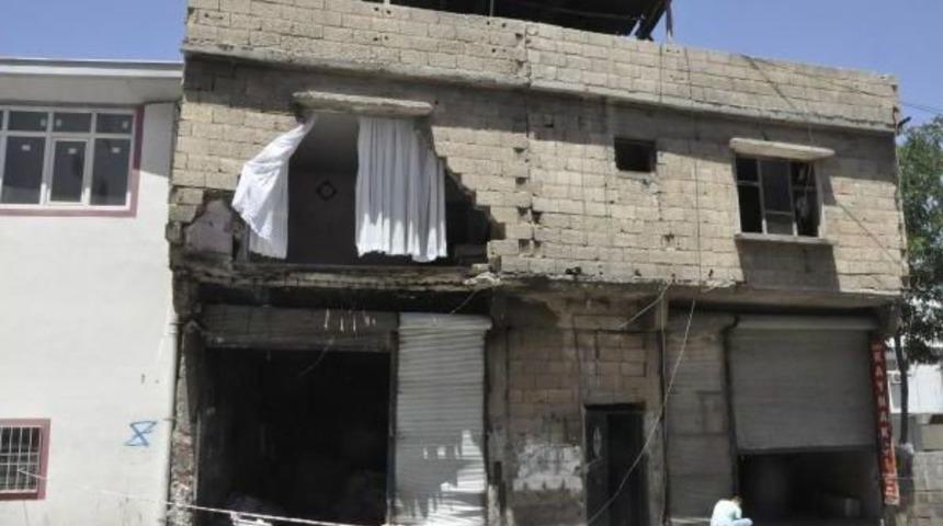 Gaziantep'te Evin Duvarı Yıkıldı: 3 Yaralı