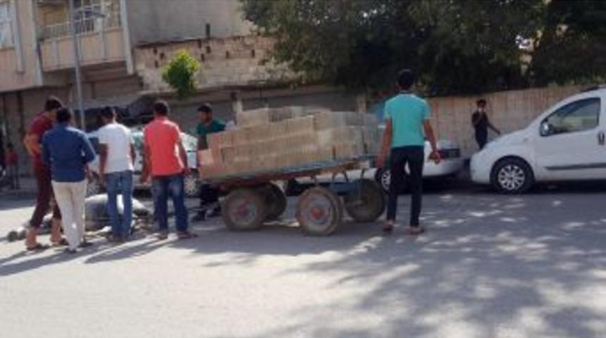 Sıcağa Ve Y&uuml;ke Dayanamayan At Yere Yığıldı