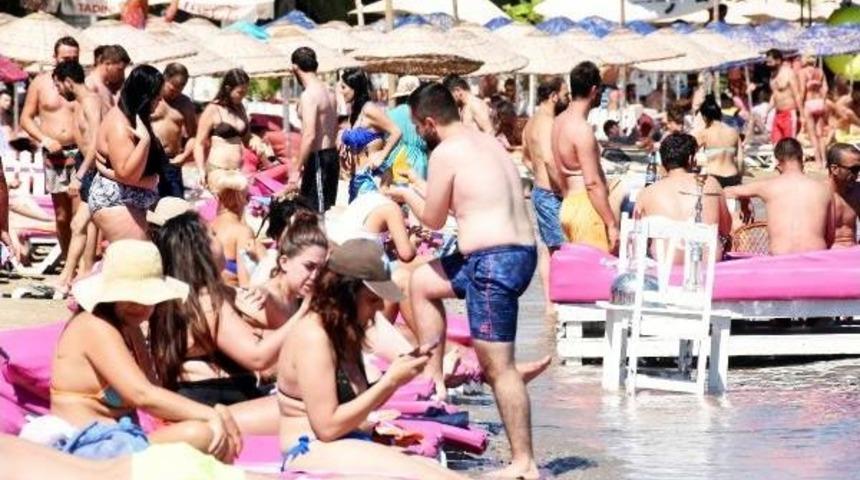 Bodrum'da Sahiller Doldu