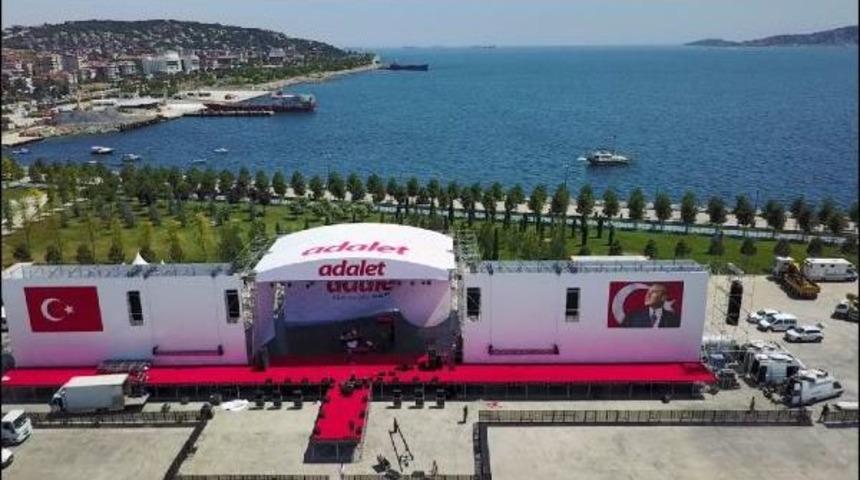 Maltepe Mitinge Hazırlanıyor