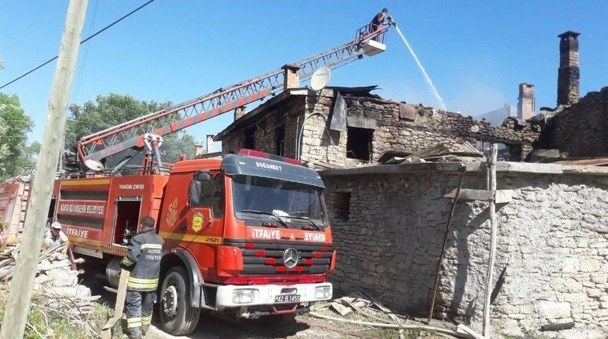 Beyşehir&rsquo;de Ev Yangını