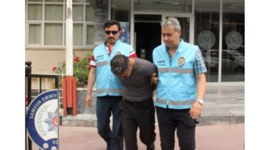 Kendisini Polis Olarak Tanıtan Su&ccedil; Makinesi Yakalandı