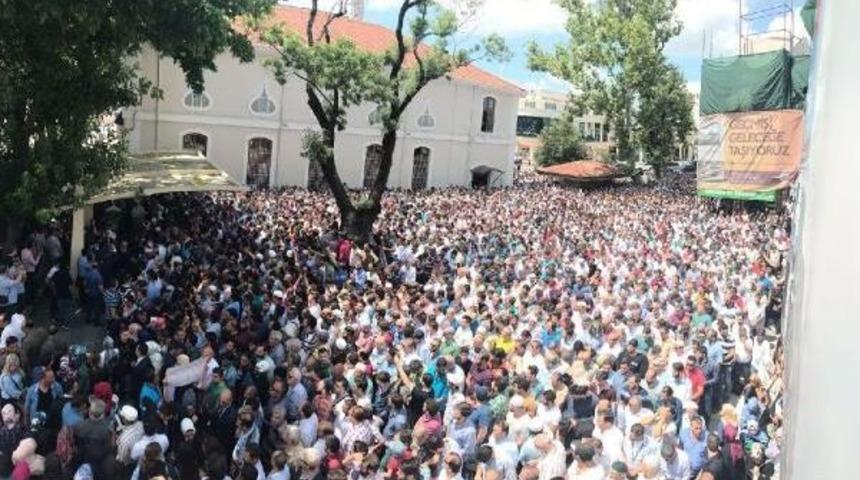 Sakarya'daki Vahşetin Kurbanı Suriyeli Anne Ve Oğlunu, 10 Bin Kişi Uğurladı