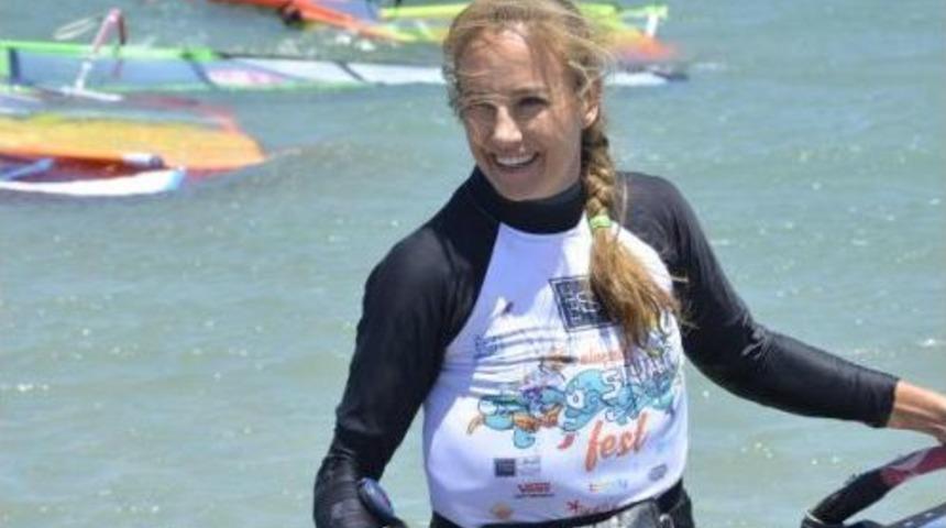 Ala&ccedil;atı S&ouml;rf Şenliği Başladı